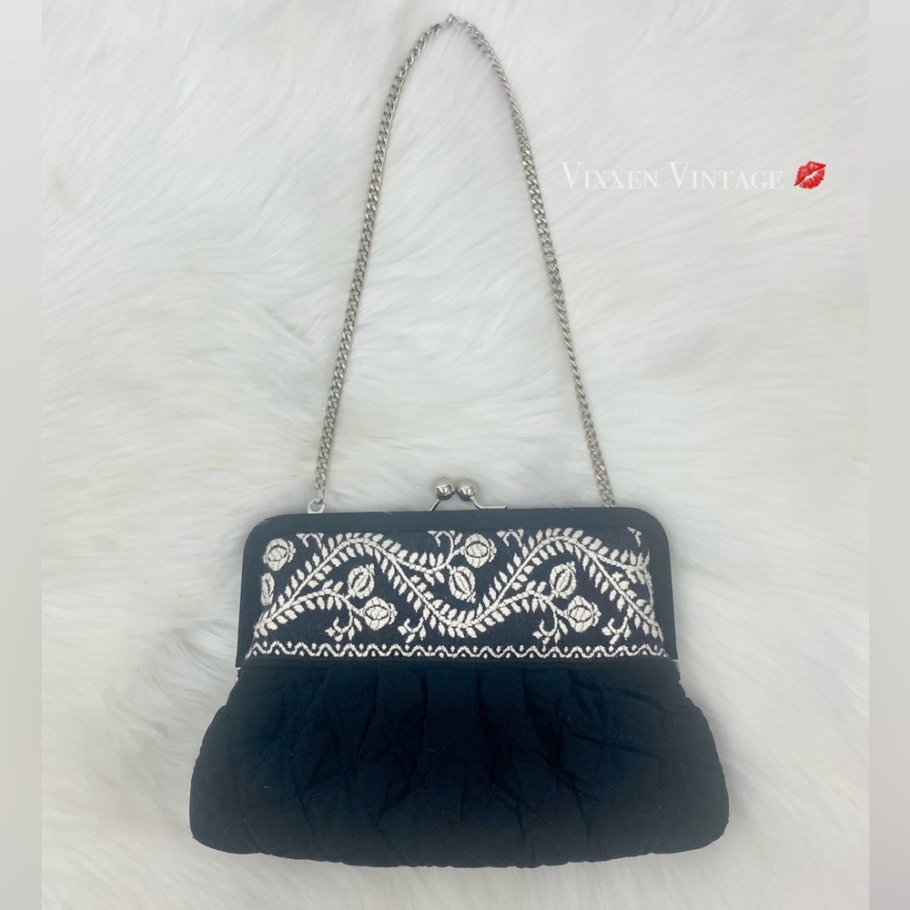 VERA BRADLEY X JULIET GALA CHAIN HANDLE ‘GALA CLUTCH BAG’ PURSE IN BLACK